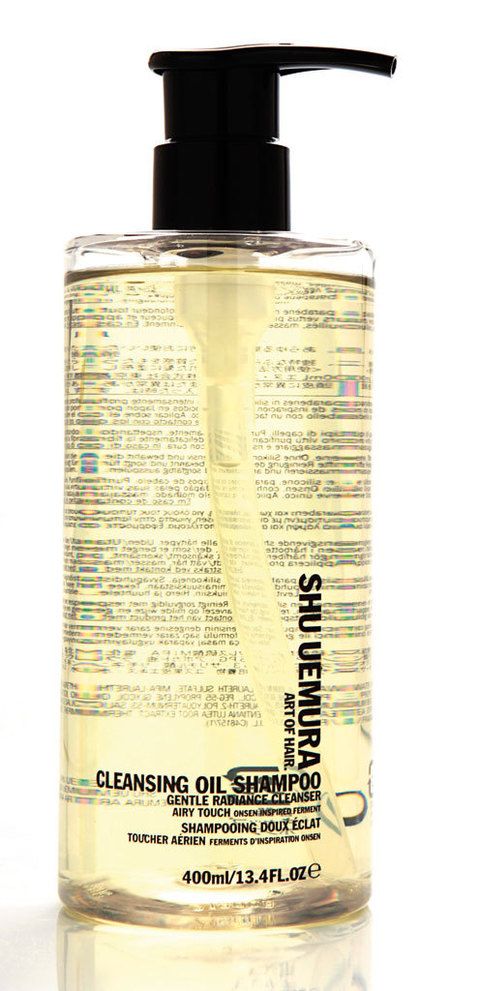 <p>En aceite, sin parabenes ni siliconas, nutre y protege el cabello. <strong>Cleansing Oil Shampoo</strong>, de Shu Uemura.</p>