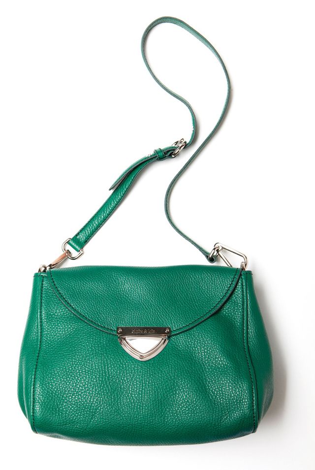 <p>De piel verde, de <strong>Bimba y Lola</strong> (188 euros).</p>