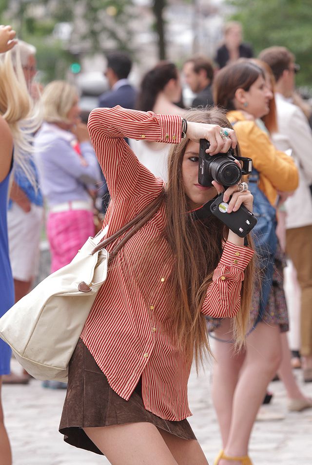 <p>Flash, flash! Bloggers, it girls y amantes de la moda en general se lanzan estos días con la cámara a la entrada de los desfiles en busca de la foto perfecta al más puro estilo The Sartorialist.</p>