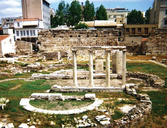 Yacimiento arqueológico en Atenas