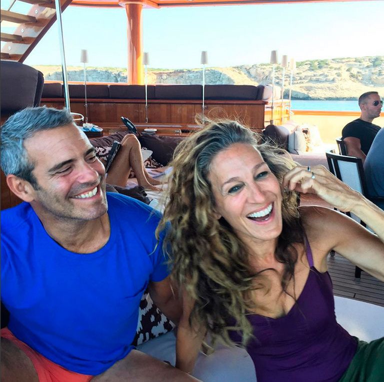 <p>Con esta imagen publica en el Instagram de su amigo el presentador y ejecutivo de televisión Andy Cohen,&nbsp;Sarah Jessica Parker nos demuestra lo mucho que le gusta Ibiza.&nbsp;</p>