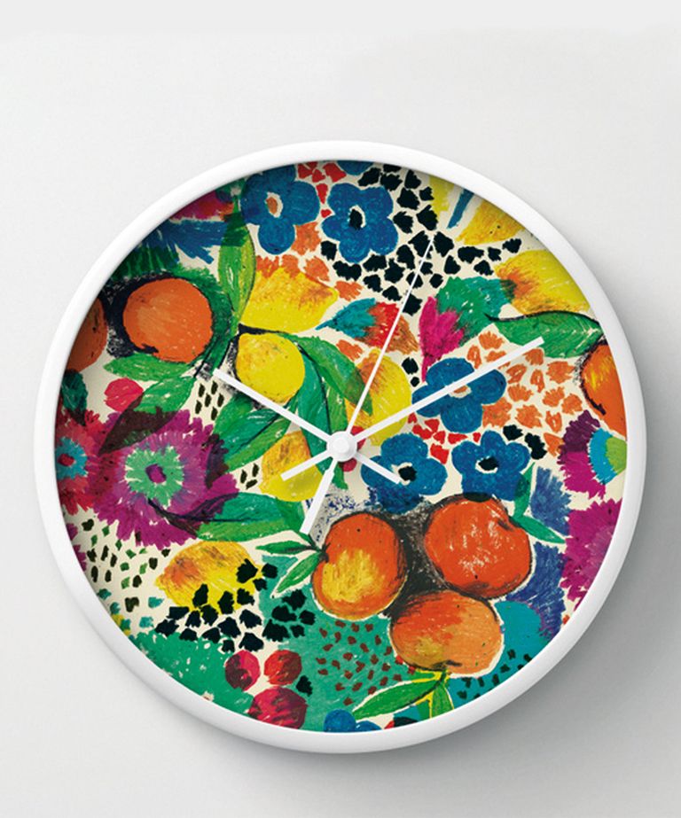 <p>El efervescente print <i>Oranges &amp; Lemons</i>, de la artista <strong>Moniquilla</strong>, da ritmo a las agujas del reloj. ¡Así los minutos pasan volando! (<a href="http://www.moniquilla.com/" target="_blank">www.moniquilla.com</a>).</p>