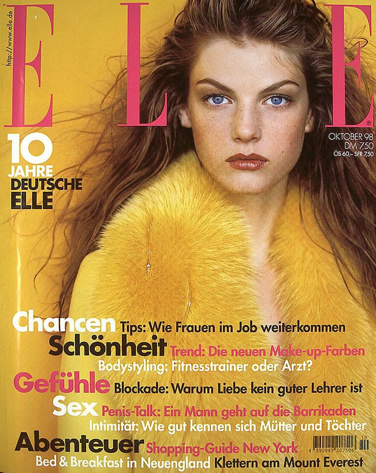 <p>Una jovencísima y bella Angela Lindvall (Oklahoma, 1979), aparecía en primera plana en ELLE de Alemania. Era su primera portada para esta revista. Viajamos hasta octubre de 1998.</p>