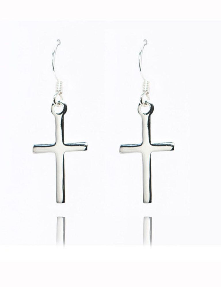 <p>Pendientes plateados de cruz de <strong>Clebonnie (9,18 €).</strong></p>