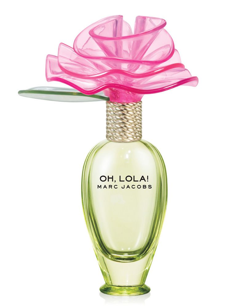 <p>'Oh, Lola! Sunsheer Edition' (69 €), de <strong>Marc Jacobs</strong>. Floral y afrutada con frambuesa, fresas, peonía y magnolia.</p>