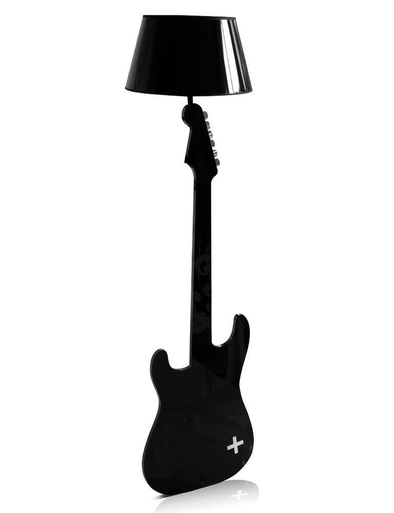 <p>La firma francesa Acrila convierte la guitarra  eléctrica en objeto de culto  con la lámpara Guitare Electrique.</p>