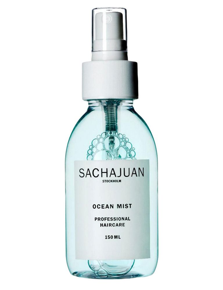 <p>'Ocean Mist' (23 €), spray para crear ondas playeras en el cabello. De <strong>Sachajuan</strong>.</p>