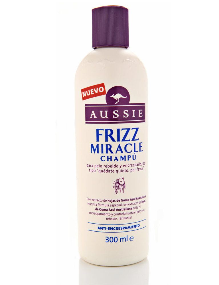 <p>Champú 'Frizz Miracle' (5,99 €), de <strong>Aussie</strong>. Contra el encrespamiento.</p>