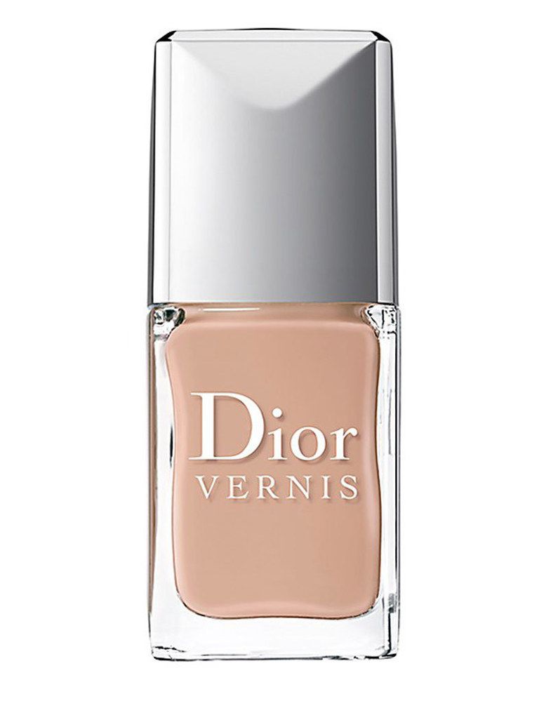 <p>'Dior Vernis' (22 €), de <strong>Dior</strong>. En el tono 'Grège'.</p>