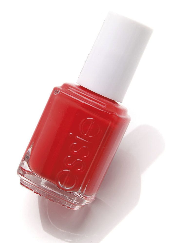 <p>Laca de uñas (11,90 €), de <strong>Essie</strong>. En el tono 'Fifth Avenue'.</p>