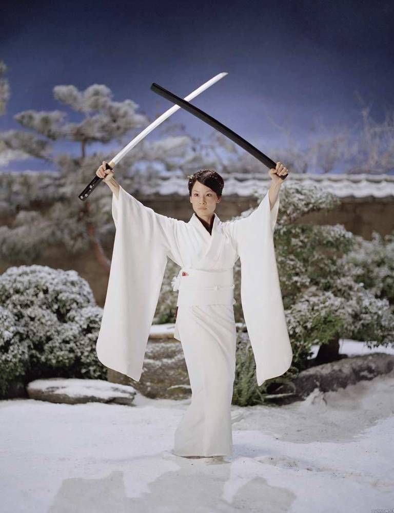 <p><strong>O-Ren Ishii</strong> fue una de las mejores villanas del cine y componente del malvado <i>Escuadrón de Víboras Asesinas</i> en <strong>Kill Bill Vol.1</strong> (2003) y <strong>Kill Bill Vol. 2</strong> (2004). Su kimono, obra de <strong>Kumiko Ogawa</strong>, se convirtió en <i>trend setter.</i></p>