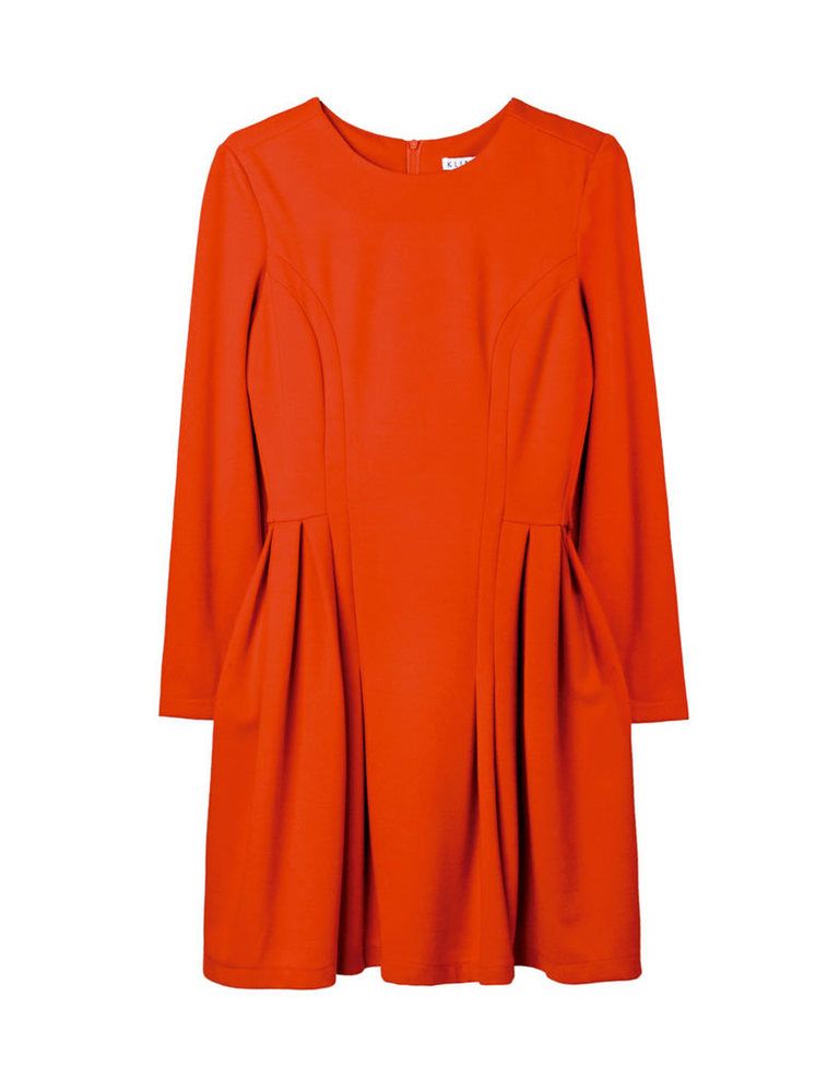 <p>Vestido rojo de manga larga, de <strong>Kling</strong> (49,90 €).</p>