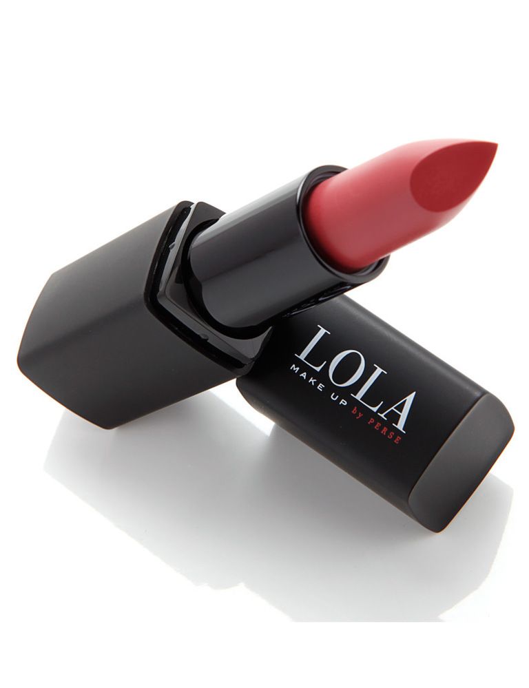 <p>'Barra de labios color intenso', de <strong>Lola Make up</strong>.</p>