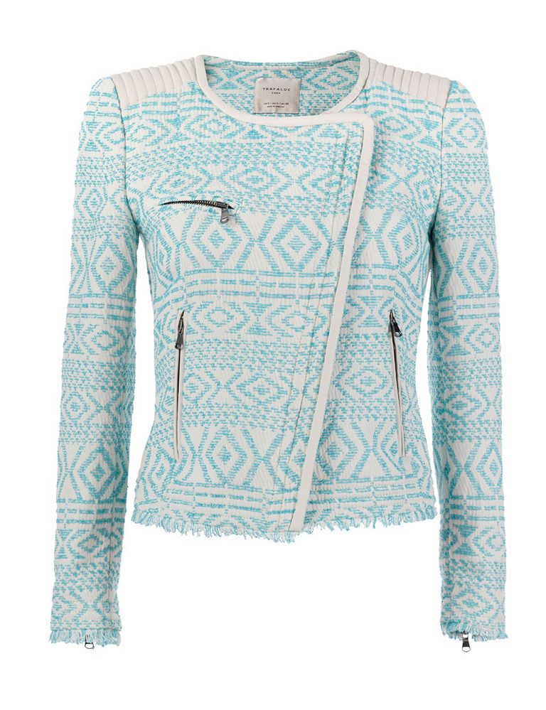 <p>De tweed en azul pastel, <strong>de Zara por 49,95 €.</strong></p>
