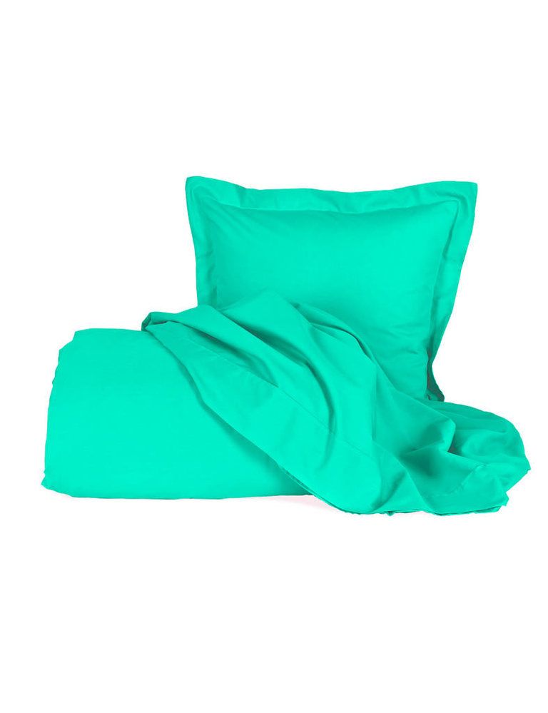 <p>Conjunto de varias piezas para tu cama, de <strong>Zara</strong> (29,99 €).</p>