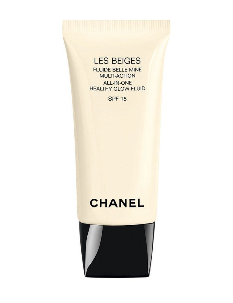 <p>'Les Beiges Fluide Belle Mine' (40 €), de <strong>Chanel</strong>. Se funde con la piel y la sublima. Con SPF 15.</p>