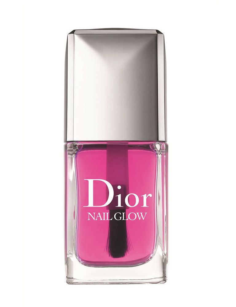 <p>La colección de primavera de <strong>Dior </strong>también incluye este 'Nail Glow', un esmalte de tratamiento de aspecto 'candy' que en una pasada revela un resultado de manicura francesa.</p>
