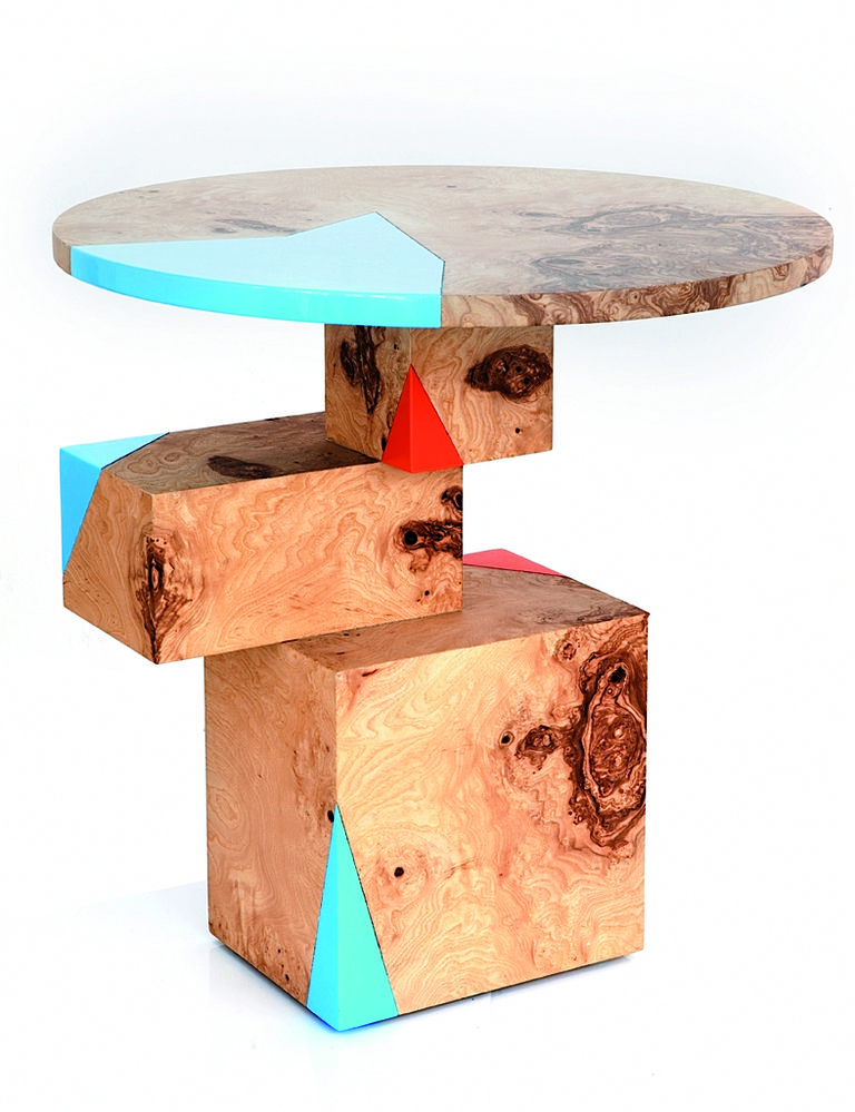 <p>Arte y diseño en la mesa de madera <i>Equilibrium</i> (2.299 €), en <a href="http://www.portobellostreet.es/" target="_blank">www.portobellostreet.es</a>. </p>