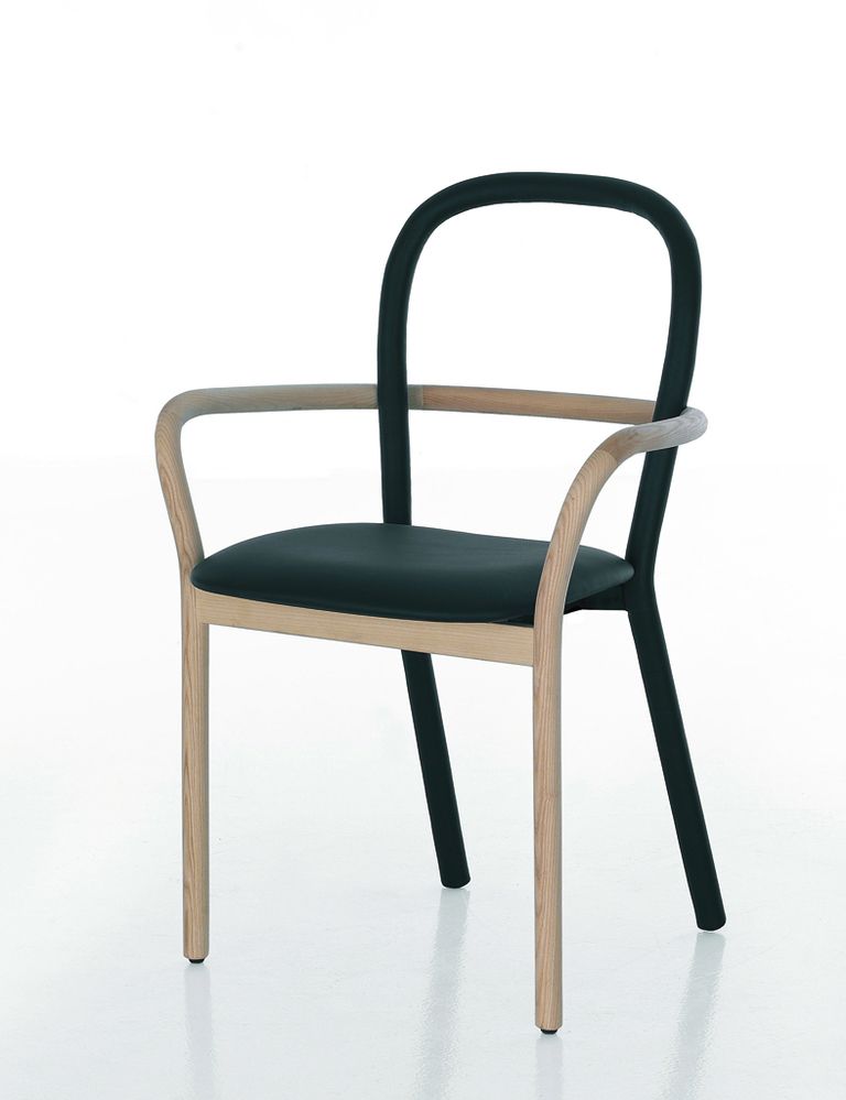 <p>Silla Gentle, en madera y piel, para Porro, ganó un Premio Edida 2012 al Mejor Asiento. </p>