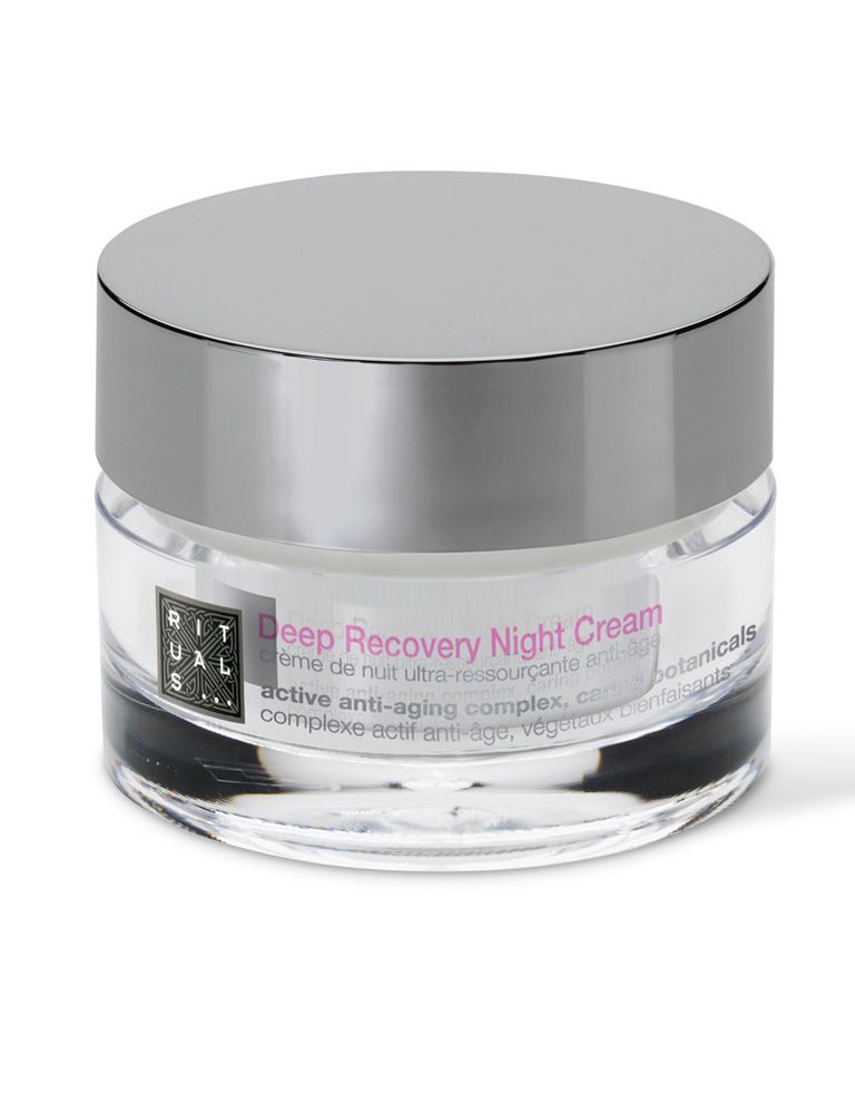 <p>'Deep Recovery Night Cream' (29,50 €), de <strong>Rituals</strong>. Crema de noche con extractos botánicos. Afina la textura y disimula las arrugas de las pieles a partir de los 45 años.</p>