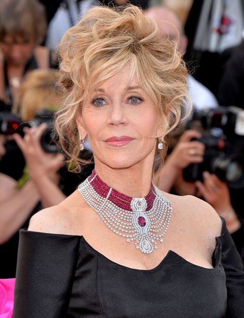 <p> A atriz sabia da extensão de seu nome e decidiu manter o nome do meio e o segundo sobrenome para formar aquele pelo qual sempre foi conhecida: <strong> Jane Fonda </strong>. & nbsp; < / p>