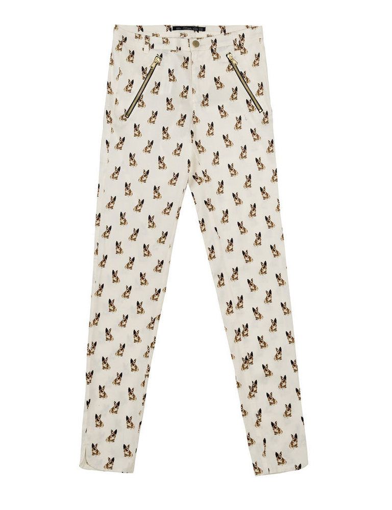 <p>Pantalones tobilleros con estampado de Bulldogs franceses de<strong> Zara.</strong></p>