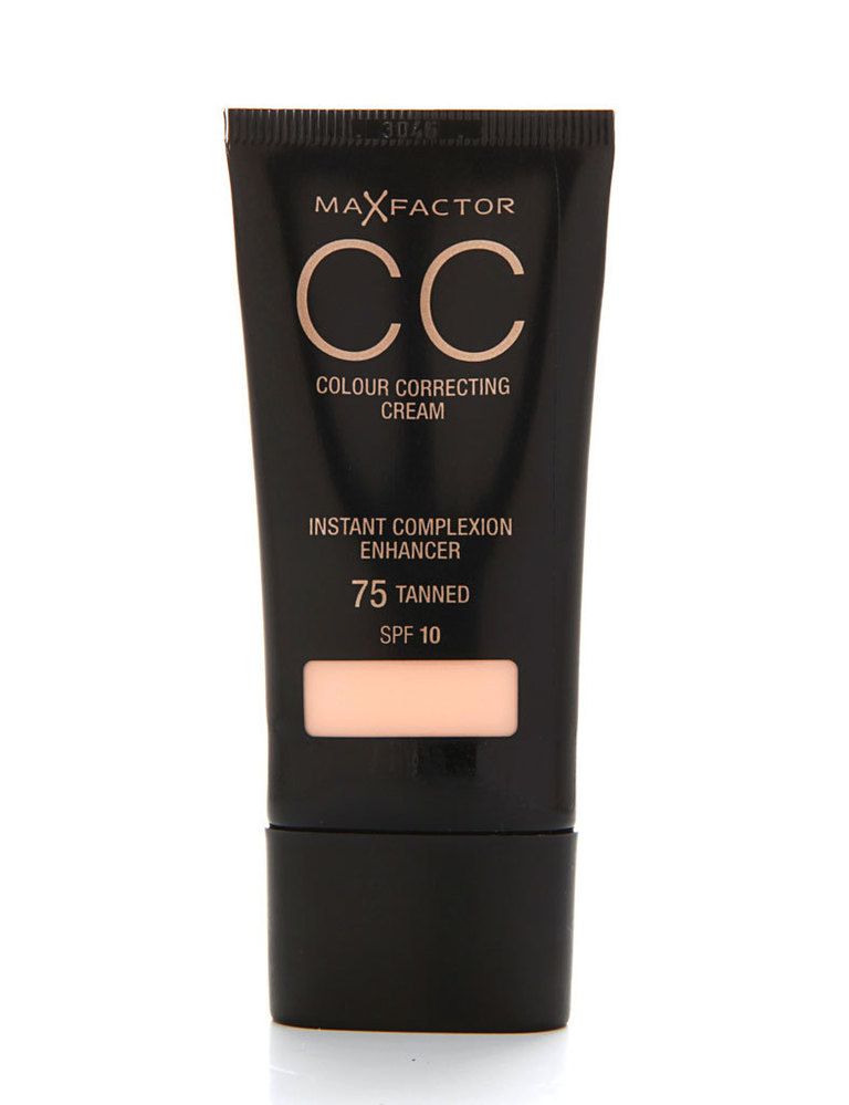 <p>CC Cream con 'SPF' 10 de <strong>Max Factor</strong> (12, 95€).</p>
