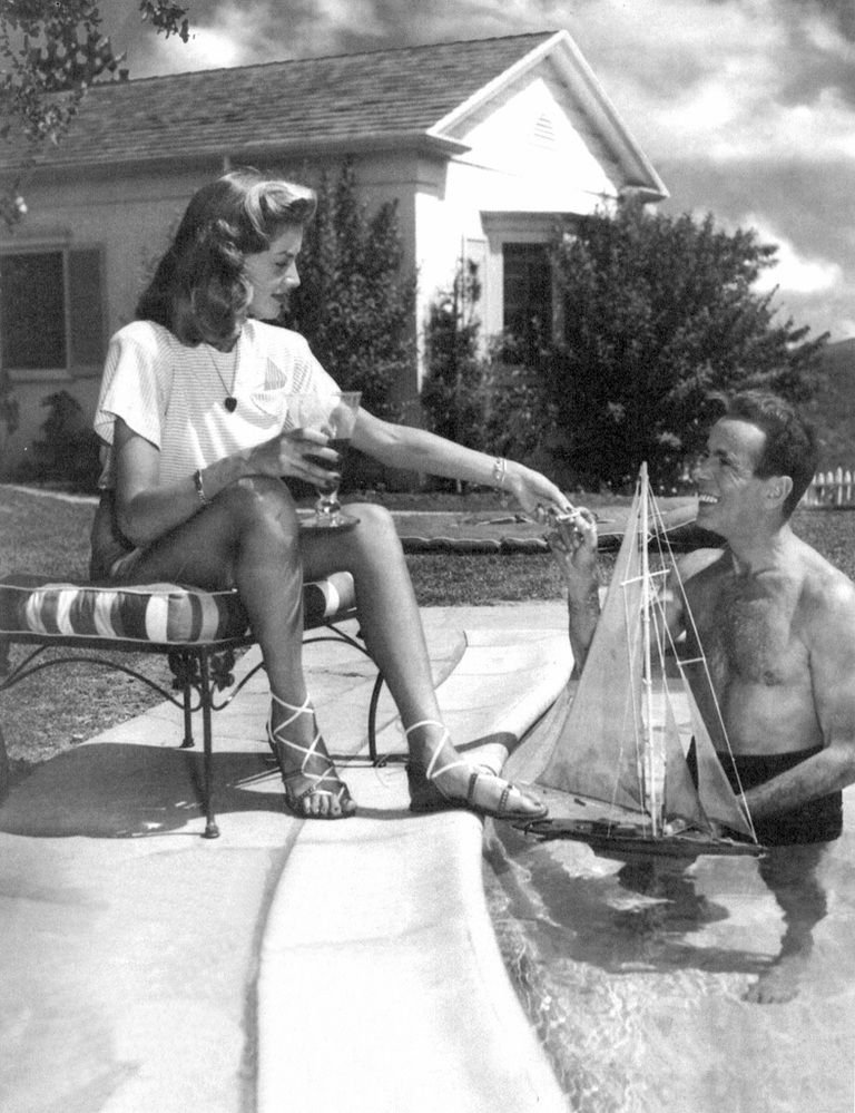 <p>En mayo de 1945 se casó con Humphrey Bogart y estuvieron juntos hasta la muerte del actor en 1957. De su matrimonio nacieron dos hijos, Stephen y Leslie.&nbsp;</p>