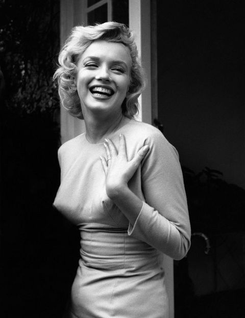 <p> Emmeline Snively, a agente de <strong> Marilyn Monroe </strong>, sugeriu não apenas a mudança de nome, mas também a cor do cabelo, que ela acreditava ser mais glamorosa para o momento. & nbsp; </p>