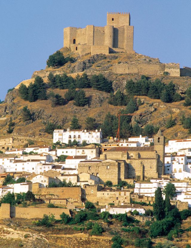 Vista de Segura de la Sierra, con su Castillo.
