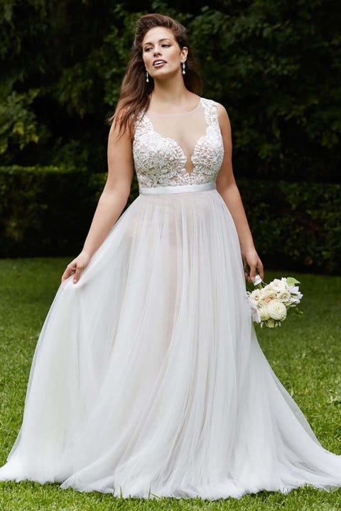 curvy brides: una historia y 17 looks para inspirarte