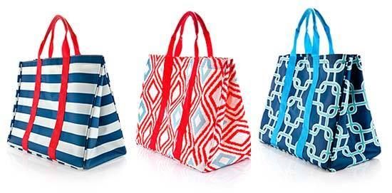 Blue, Bag, Textile, Red, White, Pattern, Style, Fashion accessory, Electric blue, Luggage and bags, 