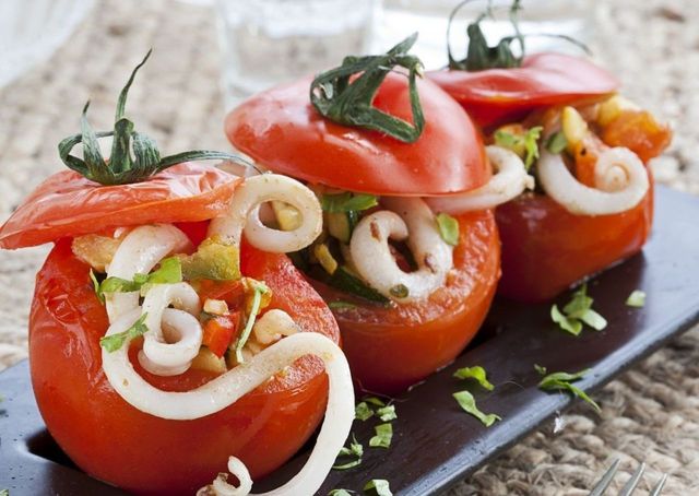 Food, Tomato, Produce, Vegetable, Vegan nutrition, Plum tomato, Bush tomato, Fruit, Cherry Tomatoes, Ingredient, 