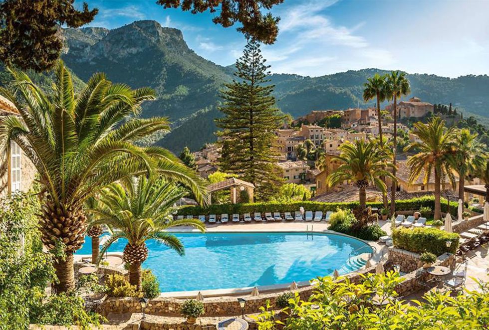 Swimming pool, Mountainous landforms, Tree, Mountain range, Landscape, Real estate, Mountain, Resort, Azure, Arecales, 