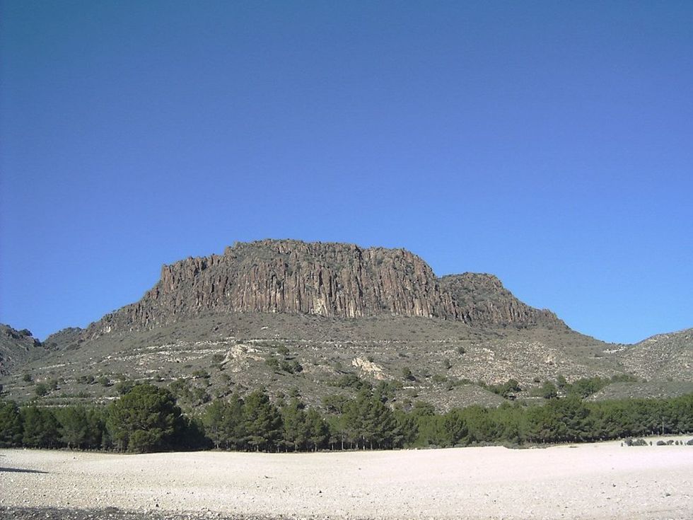 Mountainous landforms, Rock, Terrain, Ecoregion, Geology, Bedrock, Mountain, Outcrop, Formation, Slope, 