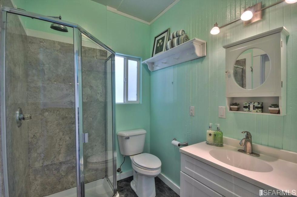Plumbing fixture, Blue, Green, Room, Bathroom sink, Interior design, Architecture, Property, Wall, Glass, 