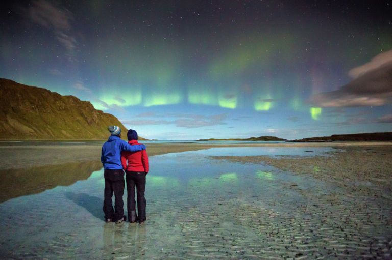 Aurora, Atmospheric phenomenon, Space, Reflection, Star, Wetland, Shore, Backpack, Astronomy, Astronomical object, 