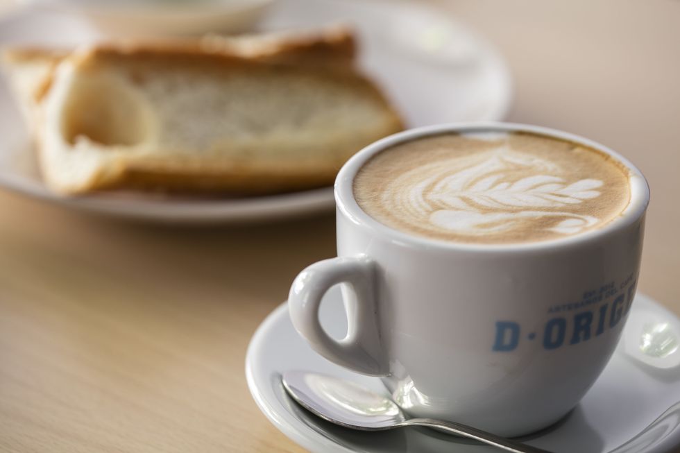 Cup, Coffee cup, Serveware, Drinkware, Drink, Dishware, Single-origin coffee, Espresso, Flat white, Teacup, 