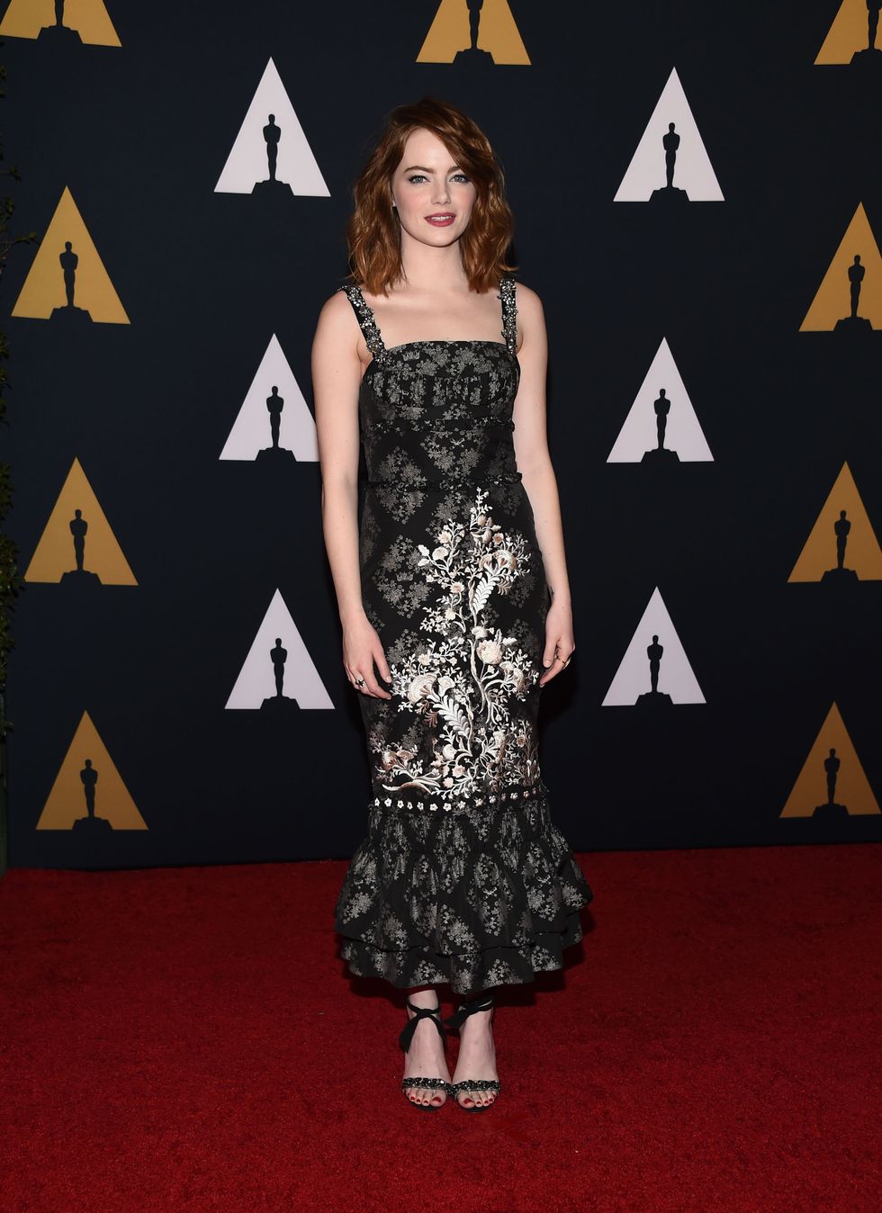 HOLLYWOOD, CA - NOVEMBER 12:  Actress Emma Stone arrives at the Academy of Motion Picture Arts and Sciences' 8th Annual Governors Awards at The Ray Dolby Ballroom at Hollywood &amp; Highland Center on November 12, 2016 in Hollywood, California.  (Photo by Amanda Edwards/WireImage)