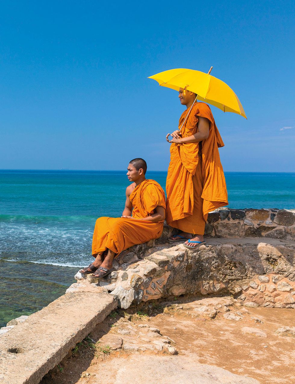 Coastal and oceanic landforms, People in nature, Umbrella, Ocean, Coast, Shore, Vacation, Sea, Travel, Beach, 