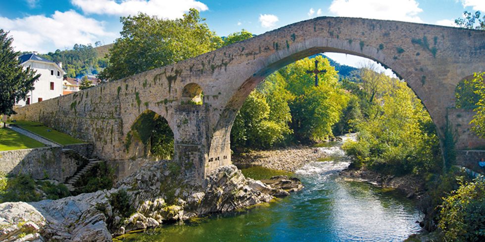 Body of water, Nature, Bridge, Natural landscape, Waterway, Water resources, Aqueduct, Arch bridge, Arch, Channel, 