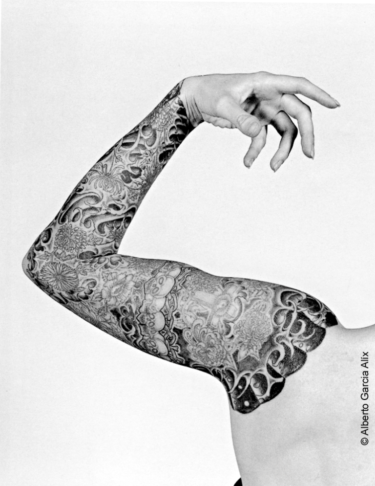 Finger, Wrist, Elbow, Style, Pattern, Nail, Monochrome photography, Monochrome, Black-and-white, Bracelet, 