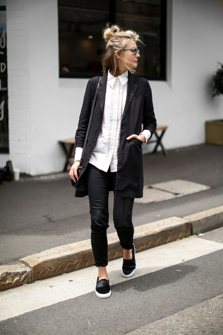 Clothing, White, Street fashion, Photograph, Black, Fashion, Blazer, Outerwear, Snapshot, Black-and-white, 