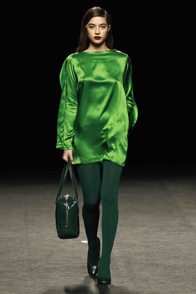 Clothing, Green, Sleeve, Bag, Style, Fashion, Luggage and bags, Shoulder bag, Fashion model, Costume design, 