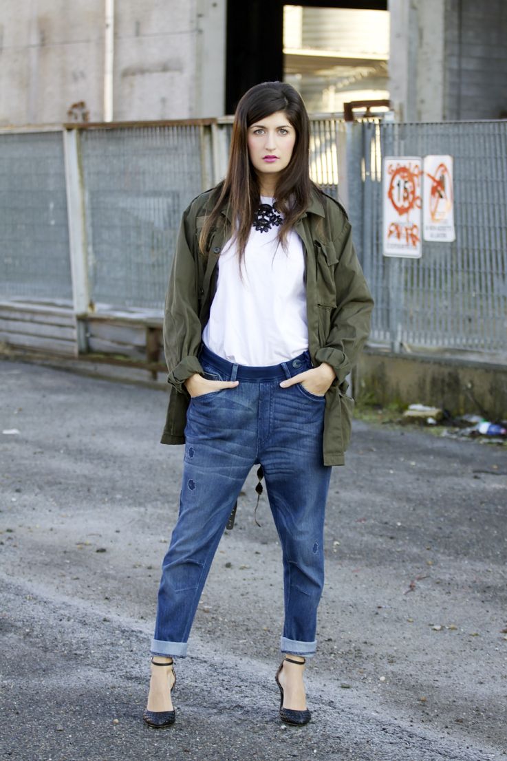 Clothing, Sleeve, Denim, Trousers, Collar, Textile, Jeans, Outerwear, Pocket, Style, 
