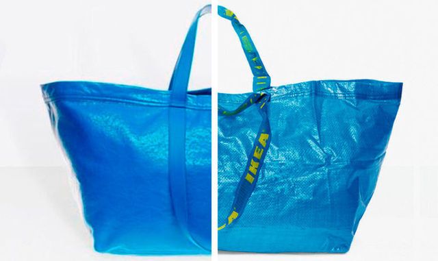 Bolso de Balenciaga inspirado en bolsa azul FRAKTA de Ikea