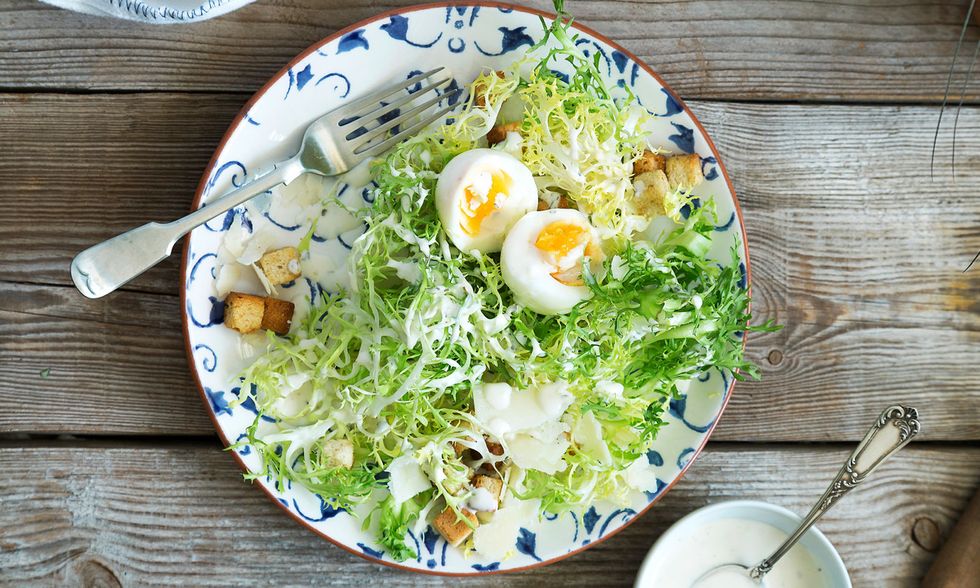 Dish, Food, Salad, Cuisine, Ingredient, Caesar salad, Boiled egg, Leaf vegetable, Garden salad, Produce, 