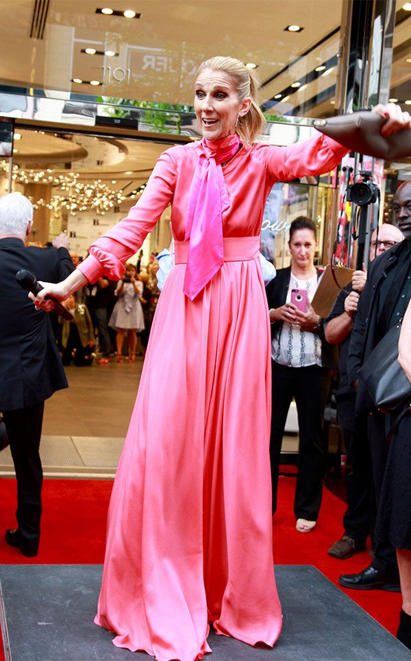 Pink, Clothing, Red carpet, Dress, Red, Flooring, Fashion, Carpet, Event, Premiere, 