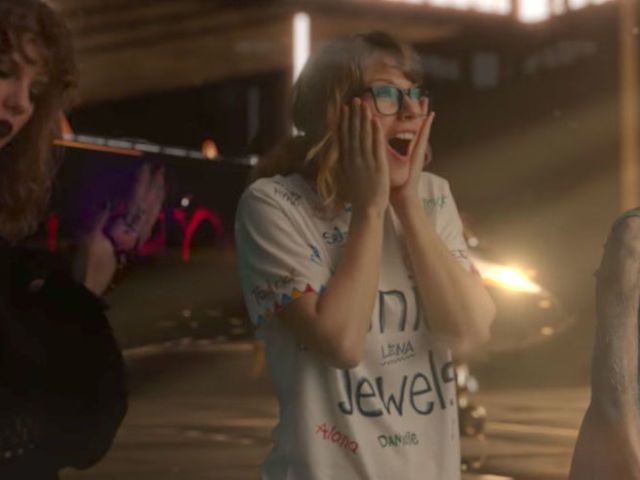 A la venta las camisetas del videoclip de Taylor Swift