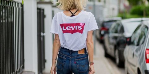 31 looks con la camiseta más básica de Levi's